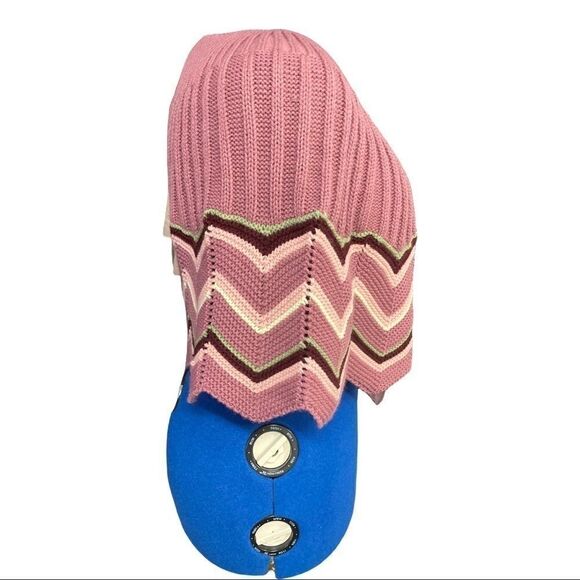 CLOTHING Co. Sweater Cape, one size,peach, pink, grn,etc, grannycore, warm, cozy - Picture 2 of 11